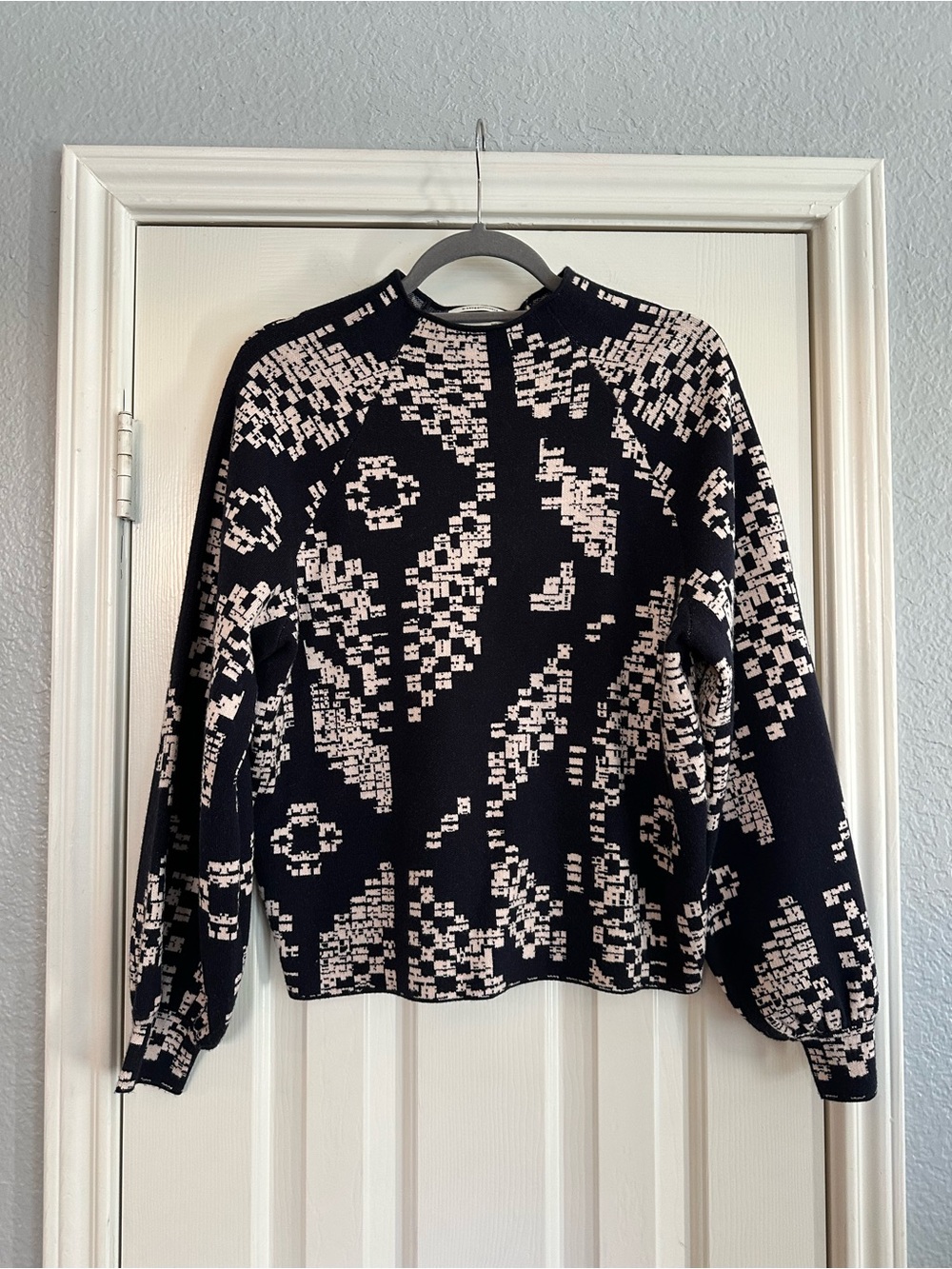 Anthropologie Patterned Women’s Knit Sweater